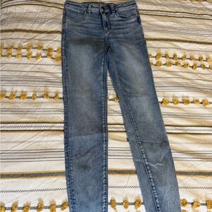 American Eagle Outfitters Light Blue high rise Skinny Jeans